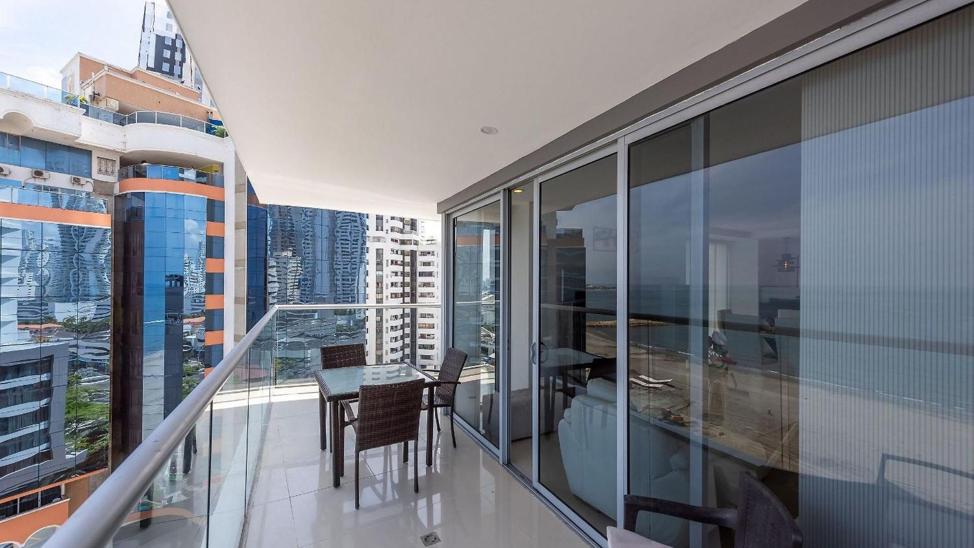 Apartamento Hermoso Apto Frente Al Mar - Morros 801 *